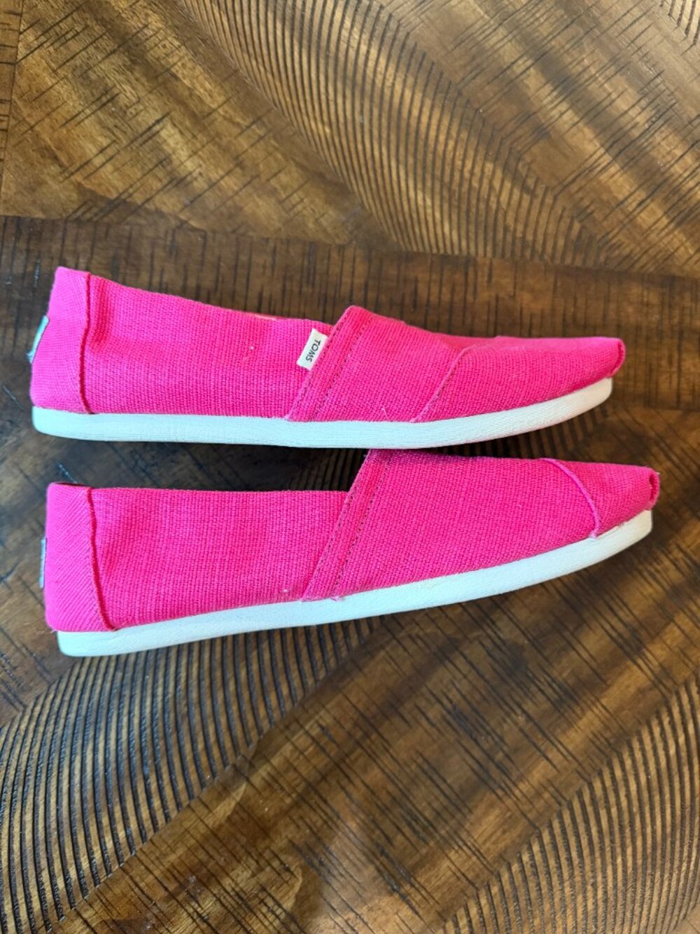 Women’s Toms Pink Canvas Classic Slip-On Flats - Picture 3 of 6